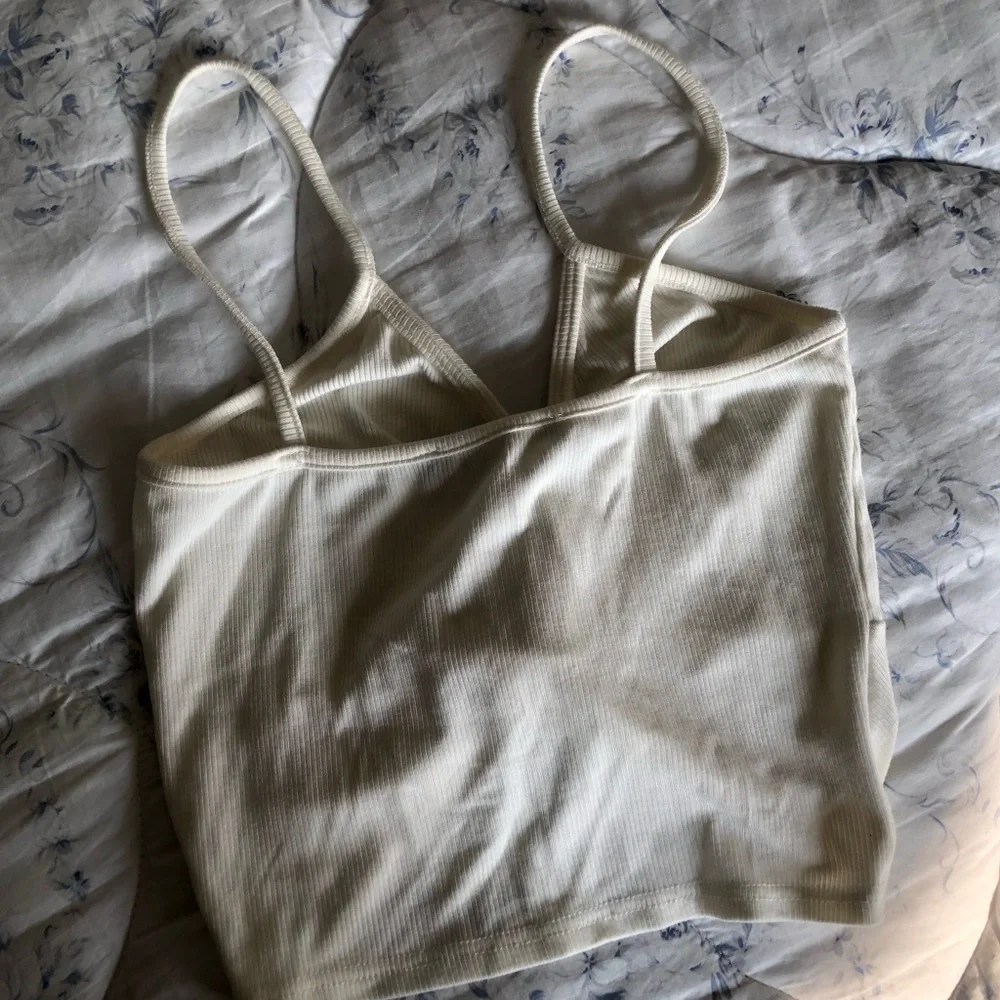 🍦ZAFUL Cream Cropped Ribbed Tank Top with Twist Front 🍦